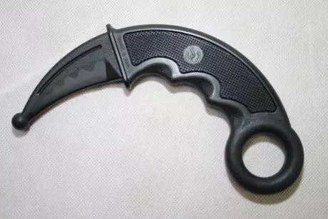 Karambit en plastique